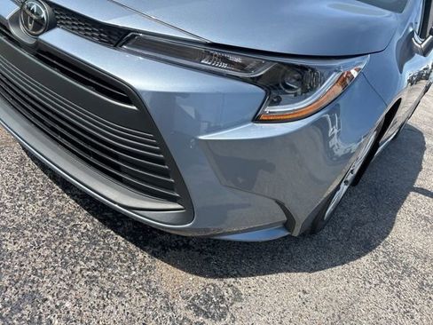 Used 2025 Toyota Corolla LE FWD image 9