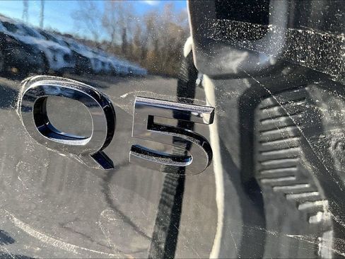 New 2025 Audi Q5 Premium Plus image 9