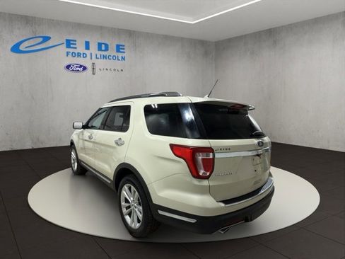Used 2018 Ford Explorer Limited image 6