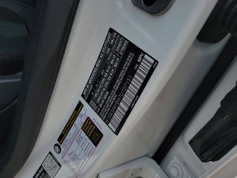 Certified 2026 Mercedes-Benz GLC 300 4MATIC image 34