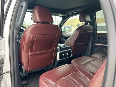 Used 2024 Ford Expedition Max Limited image 19
