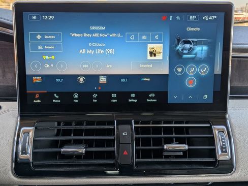 Used 2022 Lincoln Navigator Reserve image 19