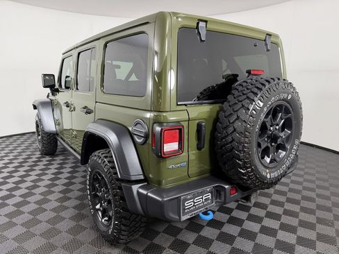 Used 2023 Jeep Wrangler Unlimited w/ Cold Weather Group AWD/4WD image 8