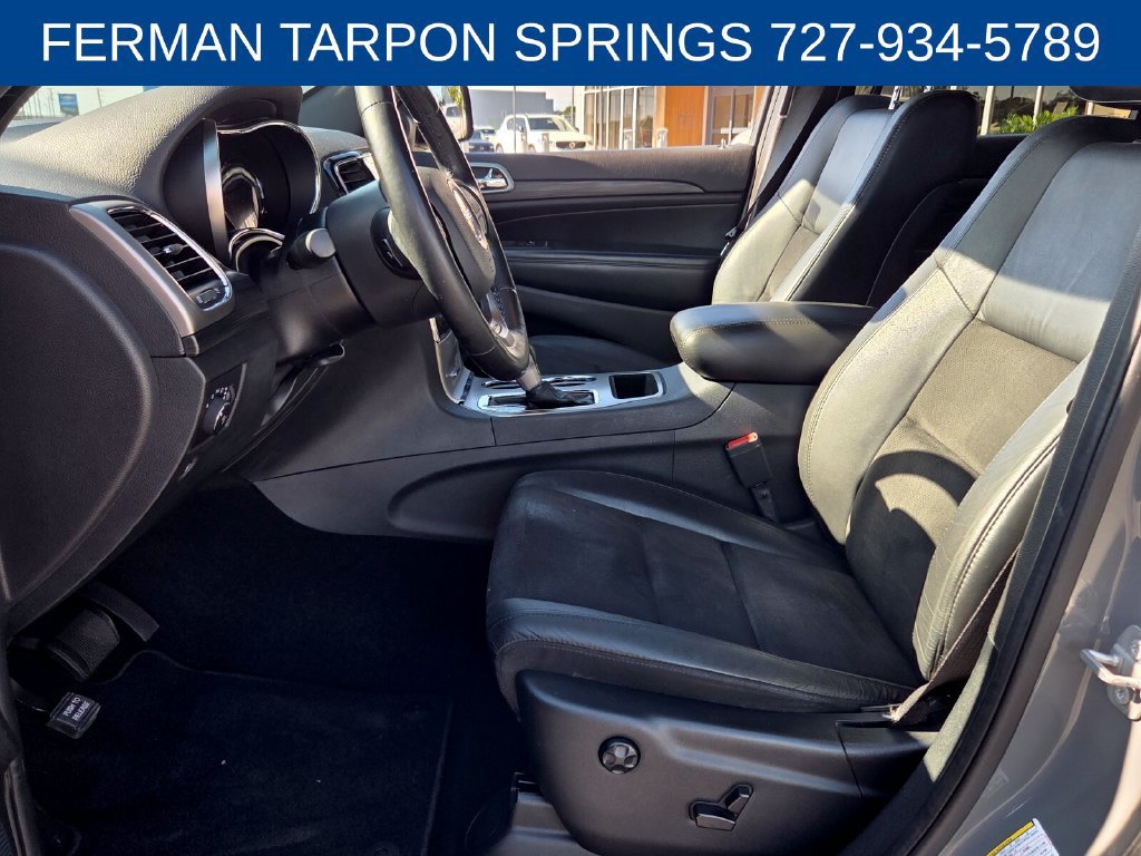 Used 2020 Jeep Grand Cherokee Altitude RWD image 11