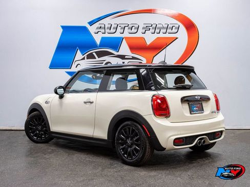 Used 2017 MINI Cooper S image 3