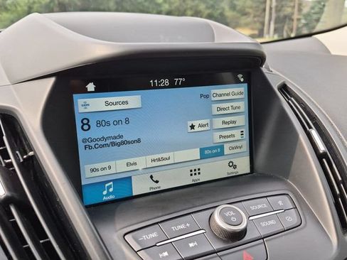 Used 2019 Ford Escape SE AWD/4WD image 17