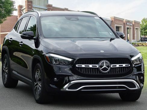 Used 2025 Mercedes-Benz GLA 250 image 3