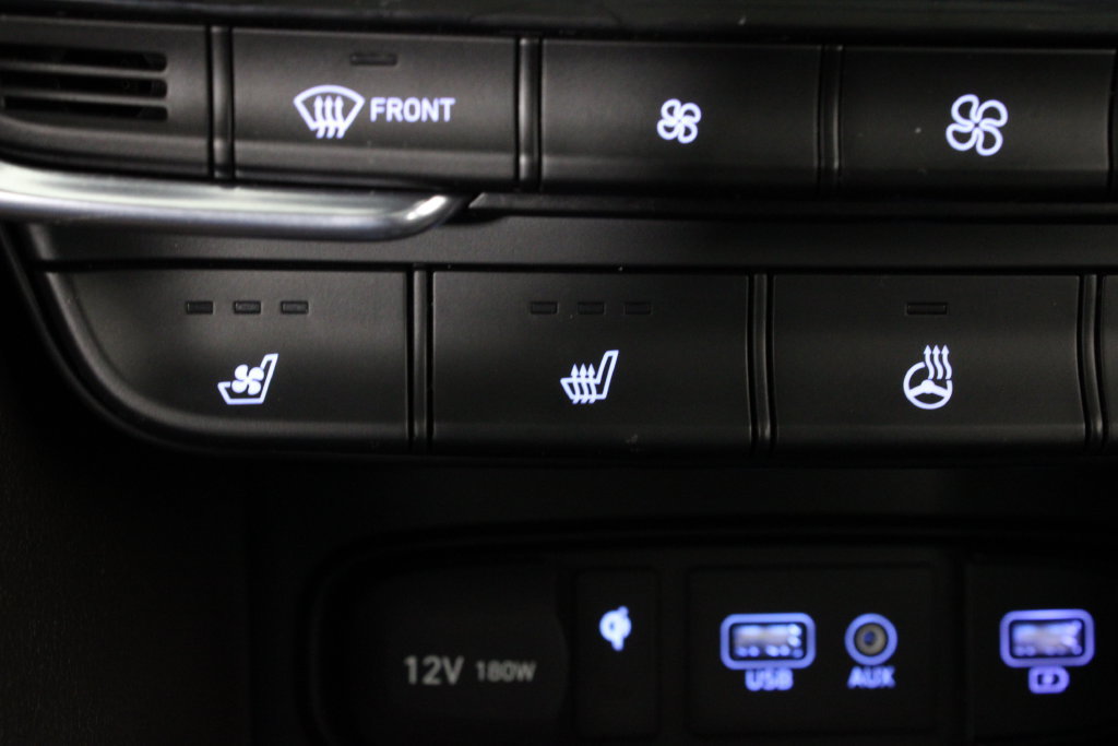 Used 2020 Hyundai Santa Fe Limited FWD image 28