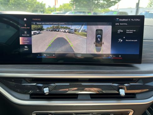 Used 2023 BMW X7 xDrive40i w/ M Sport Package AWD/4WD image 19