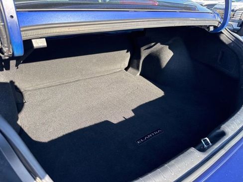 Used 2023 Hyundai Elantra SEL image 26