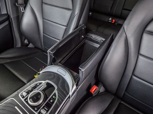 Used 2019 Mercedes-Benz GLC 300 image 31