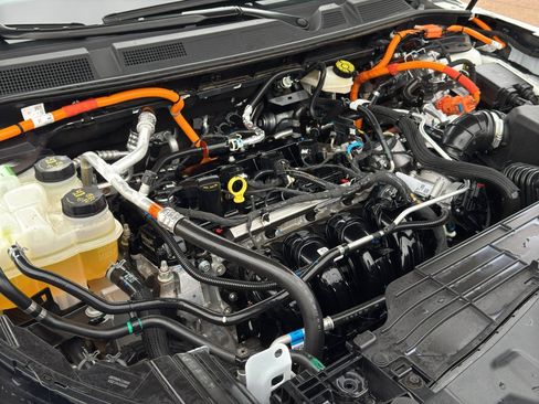 Used 2024 Lincoln Corsair Grand Touring w/ Equipment Group 302A image 32