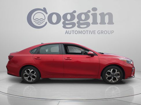 Used 2019 Kia Forte LXS FWD image 6