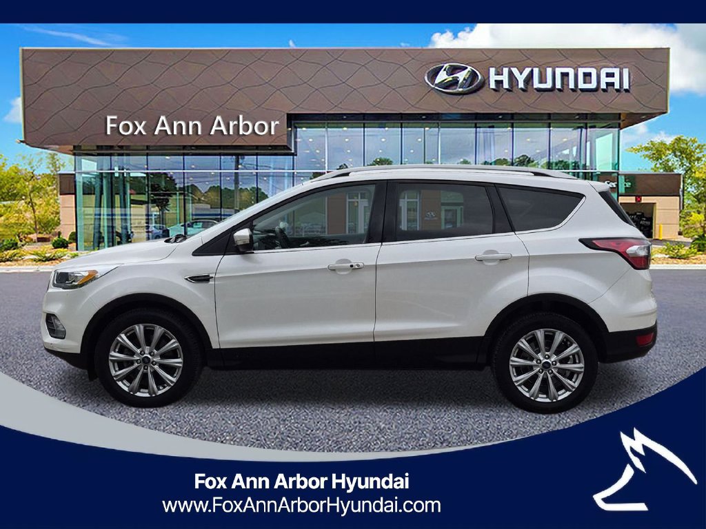 Used 2018 Ford Escape Titanium w/ Ford Safe & Smart Package FWD image 2