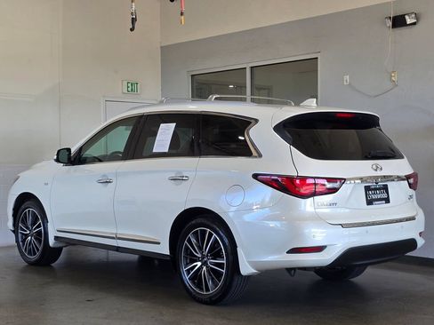 Used 2020 INFINITI QX60 Signature Edition w/ Cargo Package Essential FWD image 6