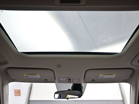 Certified 2026 Hyundai Venue SEL FWD image 17