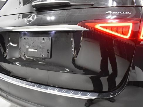 Used 2021 Mercedes-Benz GLE 450 4MATIC image 12