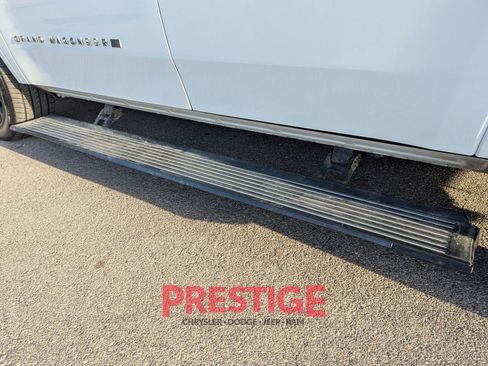 Used 2024 Jeep Grand Wagoneer Series II w/ Quick Order Packagew 28T image 14