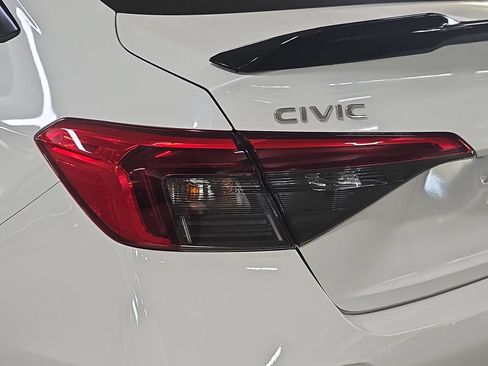 Used 2023 Honda Civic Sport image 31