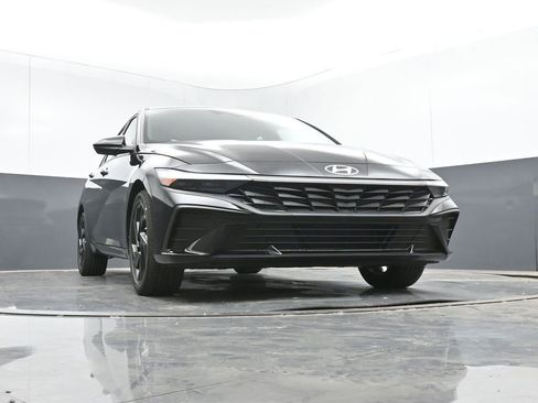 New 2026 Hyundai Elantra Sport image 16