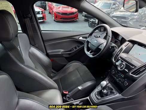Used 2016 Ford Focus RS AWD/4WD image 39