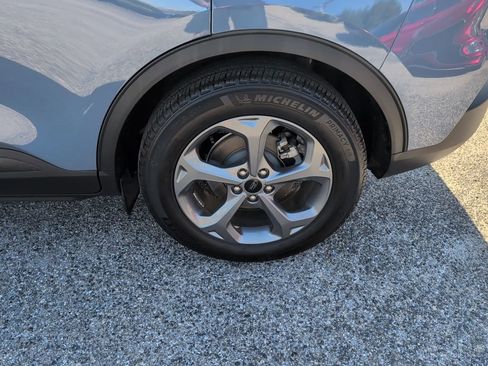 Certified 2025 Ford Escape ST-Line w/ Equipment Group 301A image 13