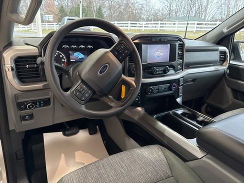 Used 2023 Ford F150 XLT w/ XTR Package image 12