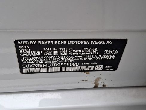 Certified 2024 BMW X7 xDrive40i w/ Premium Package image 26