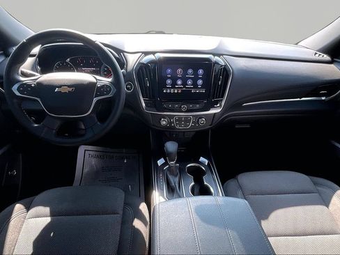 Used 2023 Chevrolet Traverse LT FWD image 7