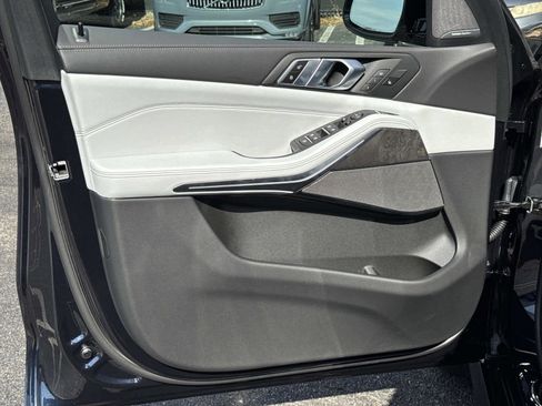 New 2026 BMW X5 xDrive40i w/ M Sport Package image 19