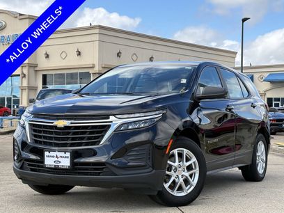 Used 2022 Chevrolet Equinox LS w/ LPO, Floor Liner Package