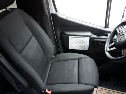 Used 2019 Mercedes-Benz Sprinter 2500 w/ Driver Convenience Package image 16