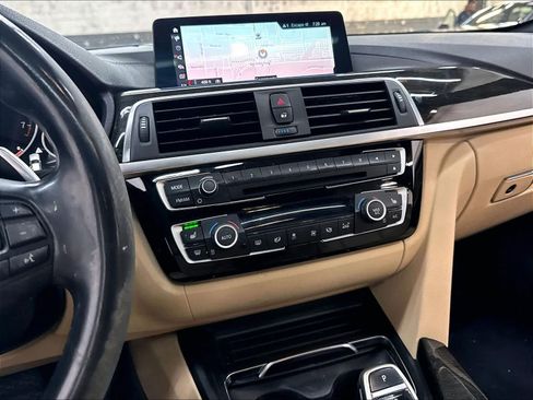 Used 2018 BMW 340i Sedan RWD image 9