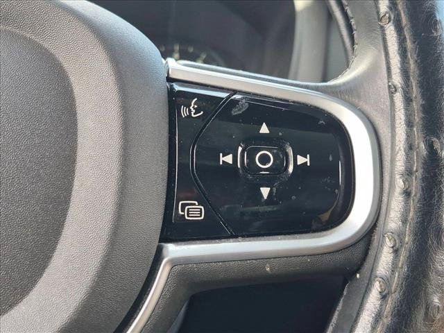 Used 2020 Volvo XC60 T5 Inscription FWD image 12