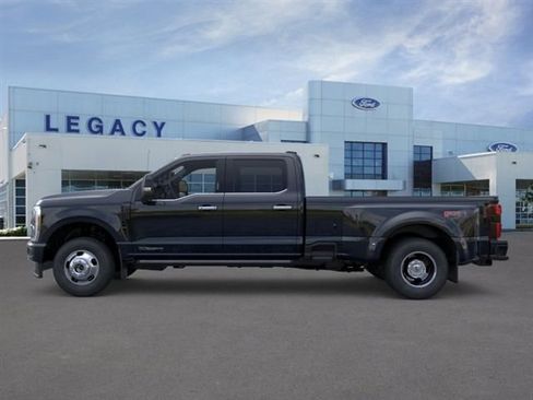 New 2026 Ford F350 Platinum AWD/4WD image 3