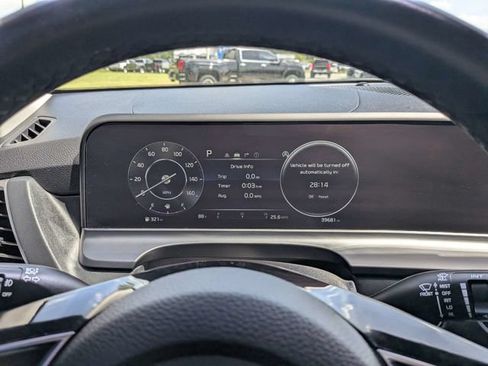 Used 2024 Kia Seltos EX FWD image 26