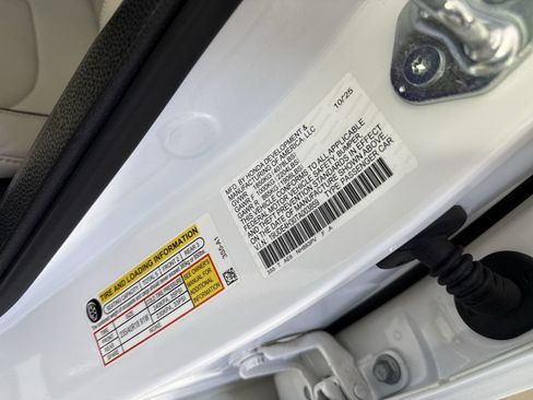 Certified 2026 Acura Integra A-Spec FWD image 38