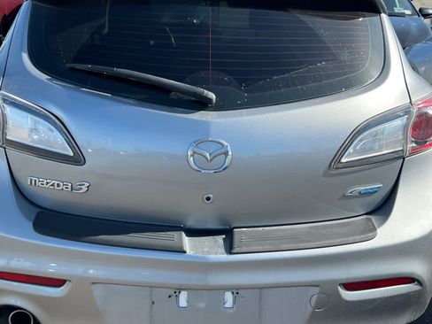 Used 2012 MAZDA MAZDA3 i Grand Touring w/ Tech Pkg image 16