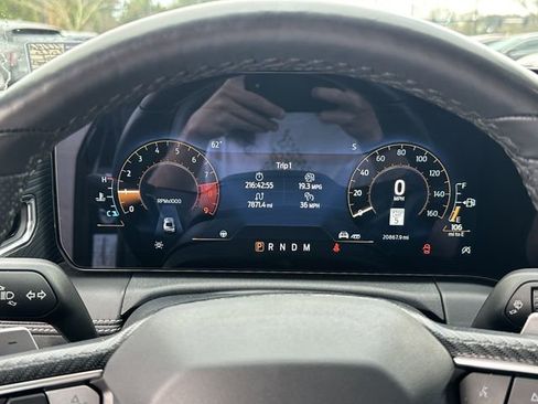 Used 2025 Ford Mustang GT Premium image 24