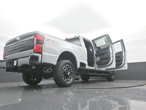 New 2026 Ford F350 Platinum w/ FX4 Off-Road Package image 39