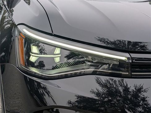 New 2026 Volkswagen Taos S image 9