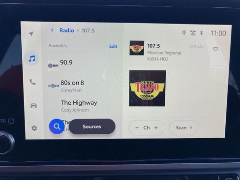 Used 2026 Toyota Camry SE image 12