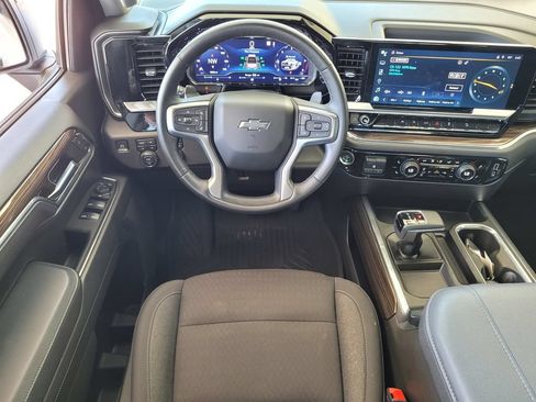 Used 2023 Chevrolet Silverado 1500 LT Trail Boss w/ Protection Package AWD/4WD image 9