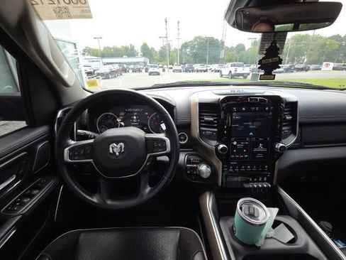 Used 2022 RAM 1500 Laramie AWD/4WD image 14