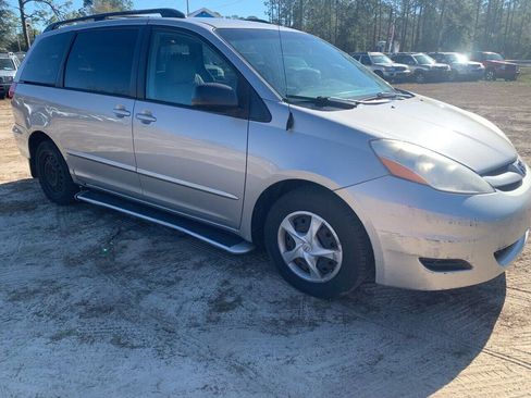 Used 2007 Toyota Sienna LE FWD image 4