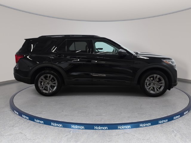 Used 2026 Ford Explorer Active w/ Active Comfort Package AWD/4WD image 5