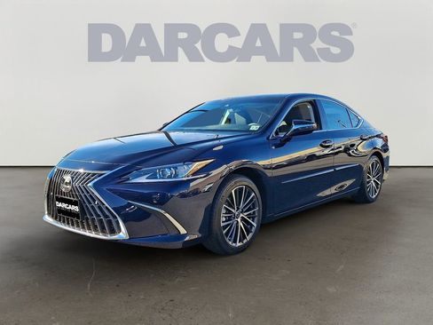 Certified 2023 Lexus ES 350 w/ Premium Package image 3
