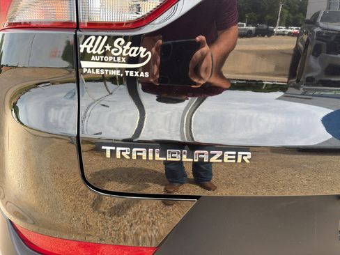 Certified 2022 Chevrolet TrailBlazer LT w/ LPO, Blackout Package FWD image 26