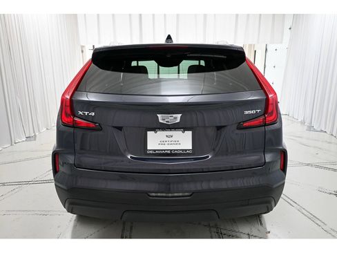 Certified 2024 Cadillac XT4 Luxury w/ Cold Weather Package image 6