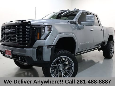 Used 2025 GMC Sierra 2500 Denali Ultimate AWD/4WD image 3